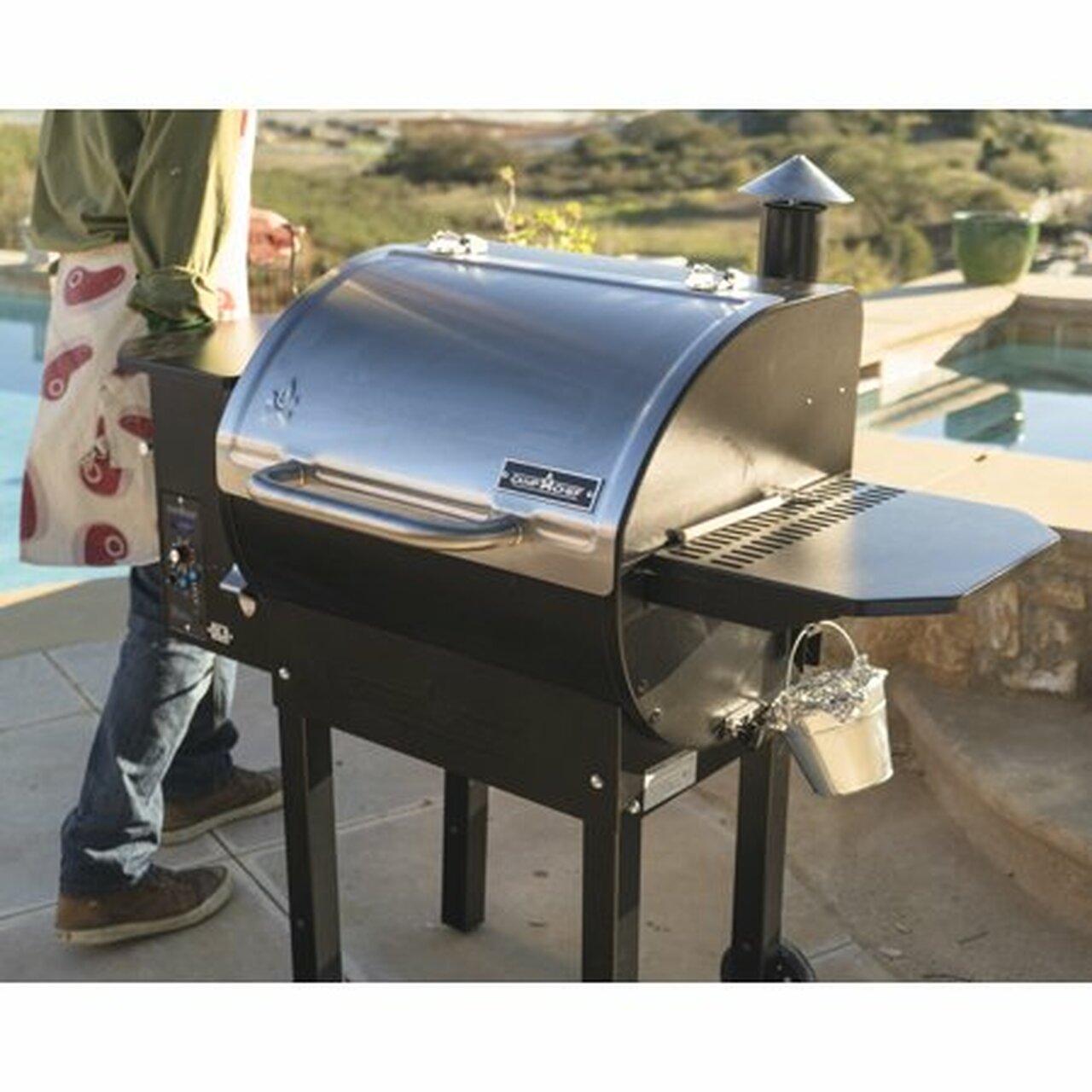Camp Chef Smoke ProDLX Pellet Grill