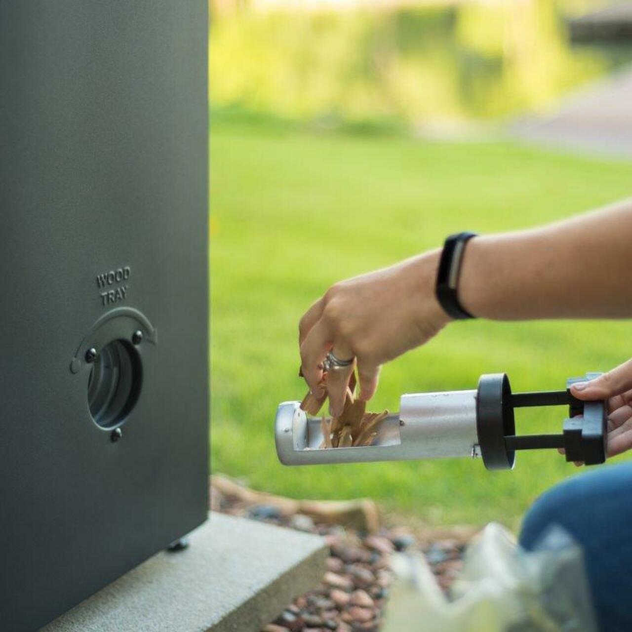 Masterbuilt 30-inch Digital Electric Smoker in Black